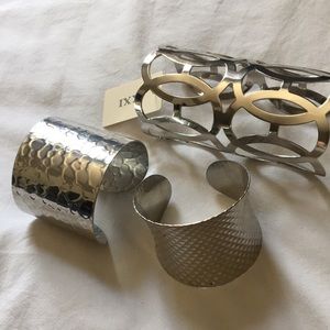 Silver cuff bracelet bundle 3/10$